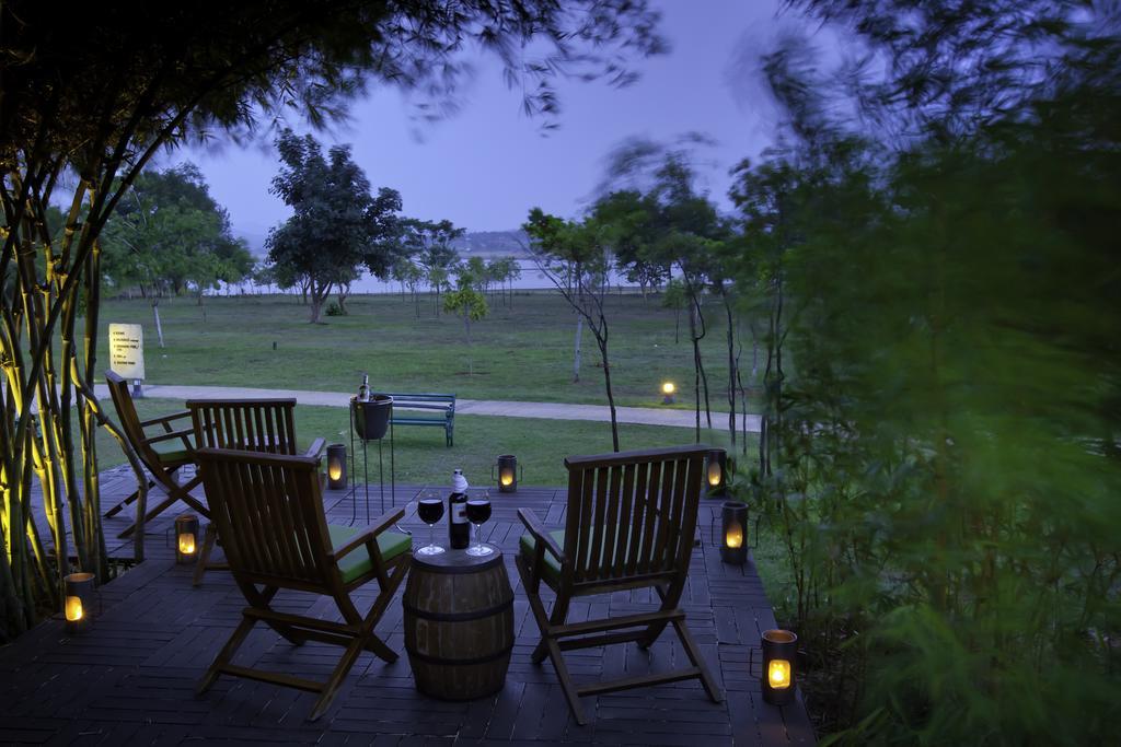 The Serai Kabini Begūr Exteriér fotografie